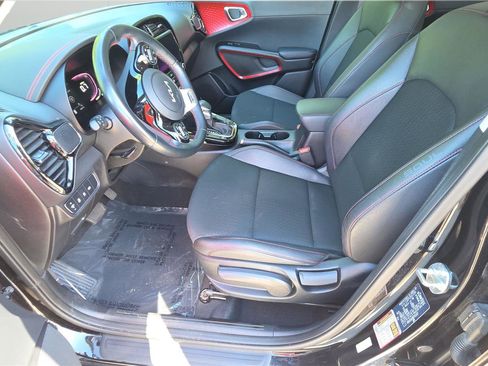 Used 2024 Kia Soul GT-Line FWD image 10