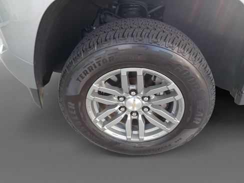 Used 2025 Chevrolet Colorado LT AWD/4WD image 15