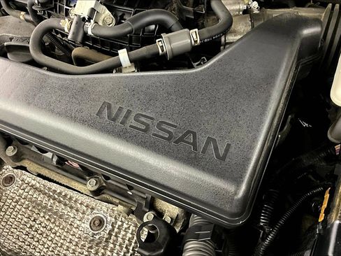 Used 2018 Nissan Rogue S image 31