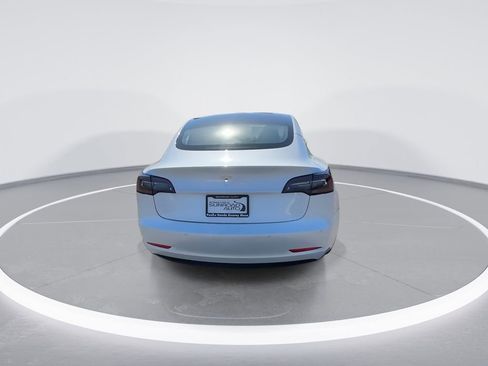 Used 2021 Tesla Model 3 Standard Range Plus image 12