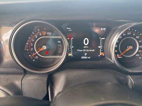 Used 2022 Jeep Gladiator Sport AWD/4WD image 14