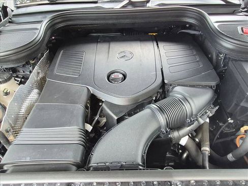 Used 2024 Mercedes-Benz GLE 350 4MATIC image 24