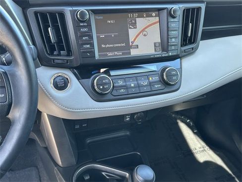 Used 2017 Toyota RAV4 XLE image 15