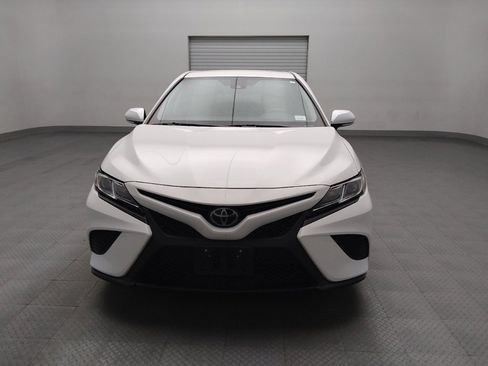 Used 2020 Toyota Camry SE w/ Convenience Package image 15
