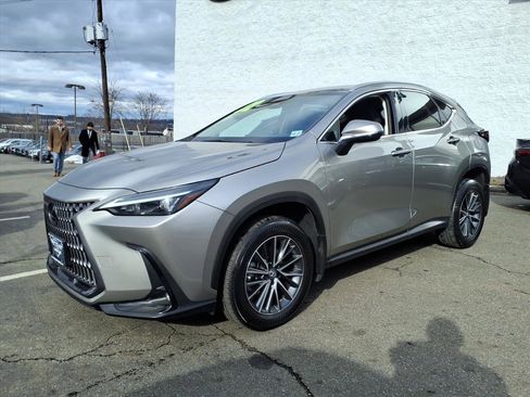 Used 2022 Lexus NX 350 AWD image 3