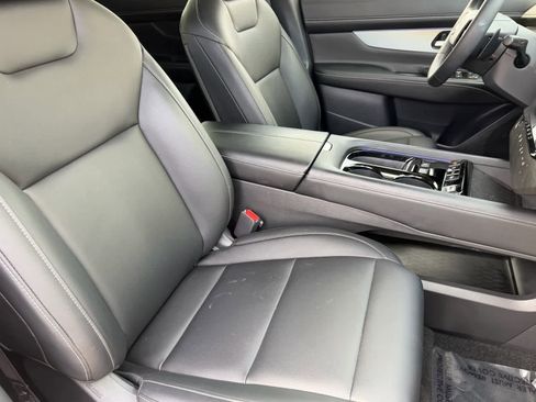 Certified 2025 Nissan Murano SL image 12