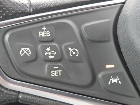 Used 2023 Chevrolet Malibu LT w/ Driver Confidence Package FWD image 14
