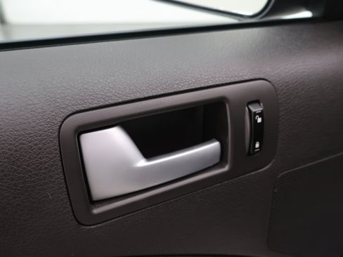 Used 2007 Ford Mustang GT RWD image 38