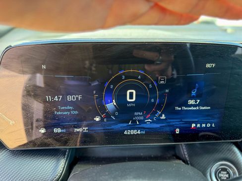 Used 2025 Chevrolet Equinox LT w/ Convenience Package II image 4