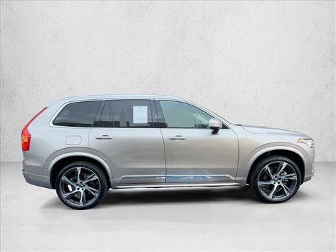 Certified 2025 Volvo XC90 B6 Plus w/ Protection Package Premier image 4