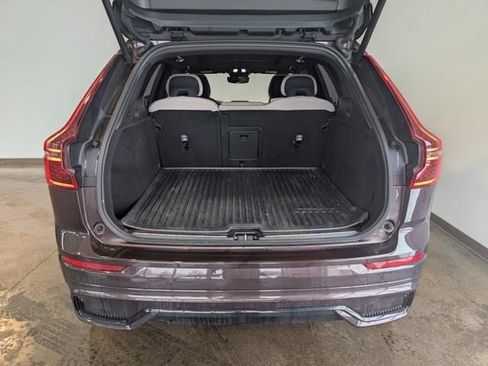 Used 2026 Volvo XC60 B5 Plus w/ Climate Package image 4