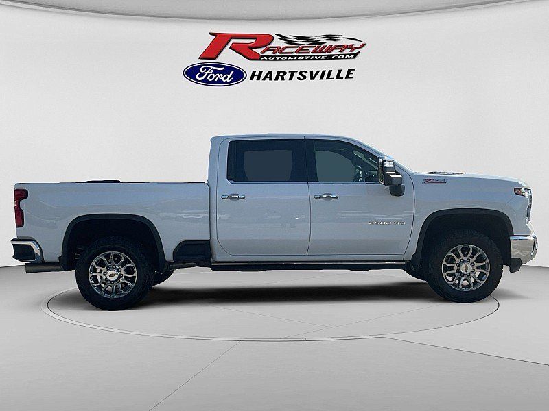 Used 2024 Chevrolet Silverado 2500 LTZ w/ LTZ Plus Package AWD/4WD image 7