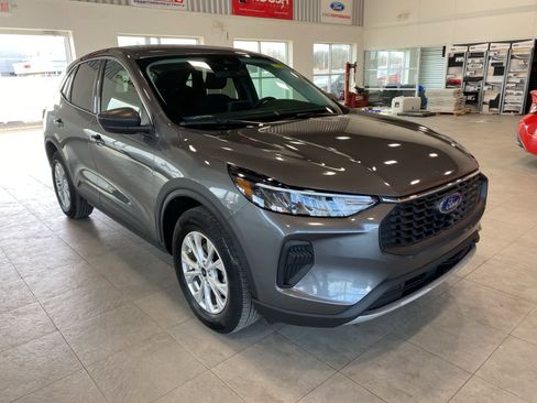 Used 2023 Ford Escape Active image 7