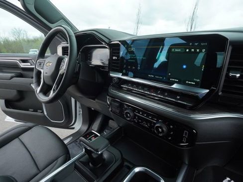 Used 2025 Chevrolet Silverado 1500 LTZ w/ LTZ Premium Package image 34