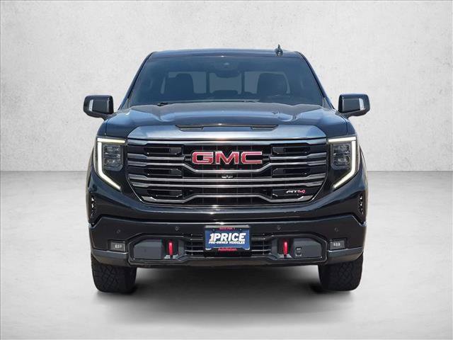 Used 2022 GMC Sierra 1500 AT4 w/ AT4 Premium Package AWD/4WD image 2