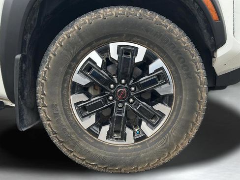 Used 2024 Nissan Frontier PRO-4X w/ Pro Convenience Package AWD/4WD image 13