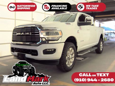 Used 2023 RAM 2500 Laramie AWD/4WD image 1