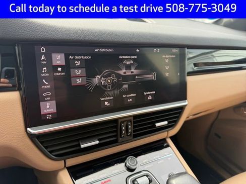 Used 2021 Porsche Cayenne image 20