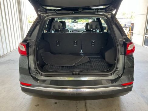 Used 2019 Chevrolet Equinox Premier FWD image 16
