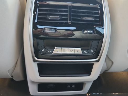 New 2027 BMW X7 xDrive40i w/ M Sport Package AWD/4WD image 31
