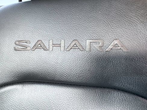 Used 2023 Jeep Wrangler Unlimited Sahara w/ Cold Weather Group AWD/4WD image 24