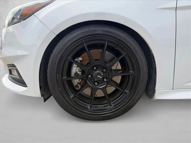 Used 2018 Ford Focus ST FWD image 25