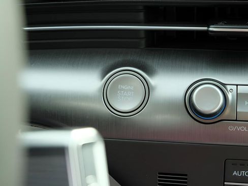 Used 2024 Hyundai Kona SEL w/ Convenience Package image 15