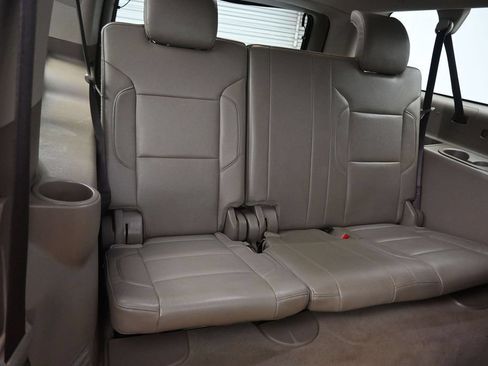 Used 2020 Chevrolet Suburban LT AWD/4WD image 49