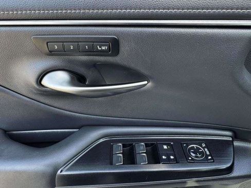 Used 2021 Lexus ES 250 w/ Premium Package AWD/4WD image 19