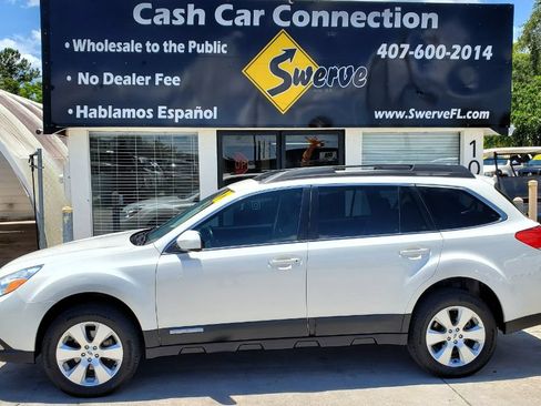 Used 2012 Subaru Outback 2.5i Limited w/ Moonroof Pkg AWD/4WD image 10