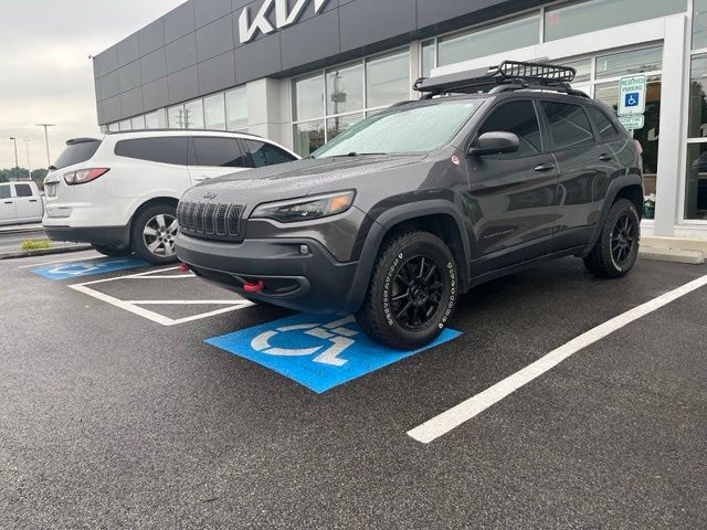 Used 2020 Jeep Cherokee Trailhawk w/ Cold Weather Group AWD/4WD image 1