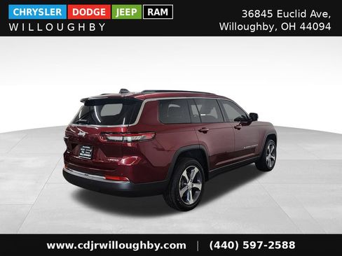 Used 2024 Jeep Grand Cherokee L Limited AWD/4WD image 9