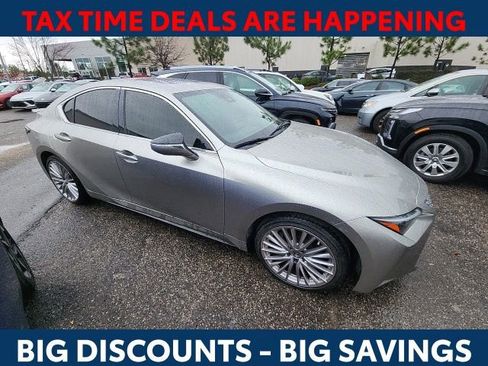 Used 2022 Lexus IS 300 AWD w/ Premium Package image 10