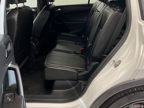 Used 2024 Volkswagen Tiguan SE R-Line FWD image 20