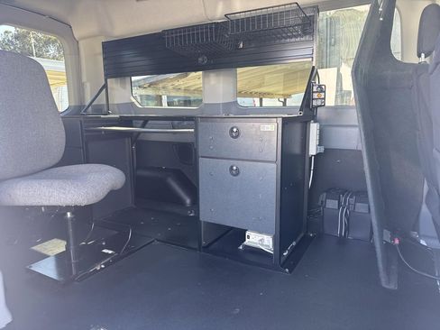 Used 2017 Ford Transit 150 XLT image 10