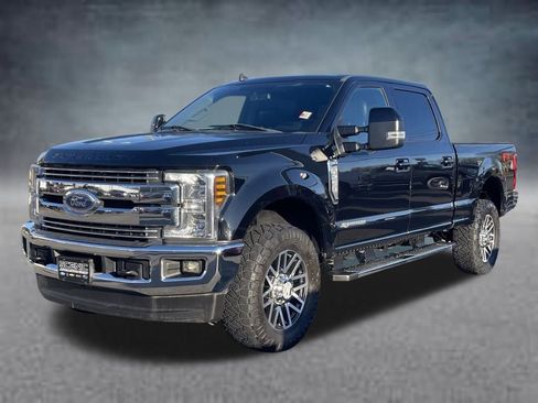 Used 2019 Ford F250 Lariat w/ Lariat Value Package image 26
