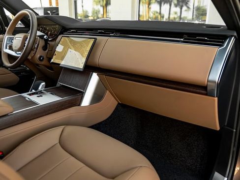 New 2026 Land Rover Range Rover SE AWD/4WD image 38