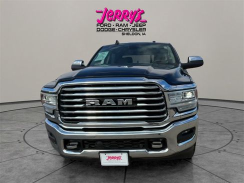 Used 2022 RAM 2500 Limited image 8