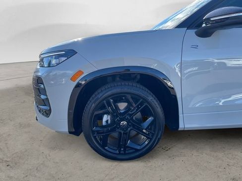 New 2026 Volkswagen Tiguan SE R-Line AWD/4WD image 14