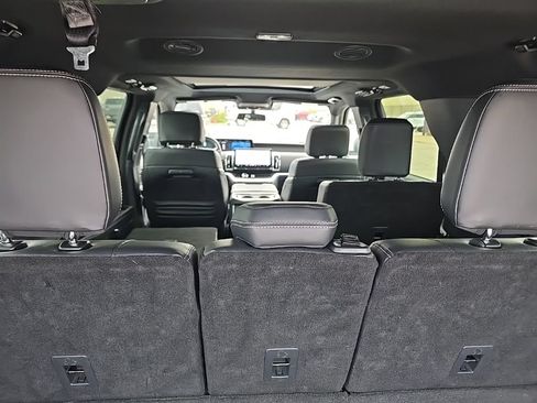 Used 2025 Ford Expedition Max Platinum w/ Stealth Appearance Package AWD/4WD image 9