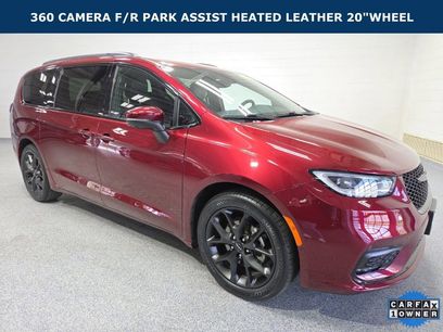 Used 2023 Chrysler Pacifica Touring-L w/ S Appearance Package