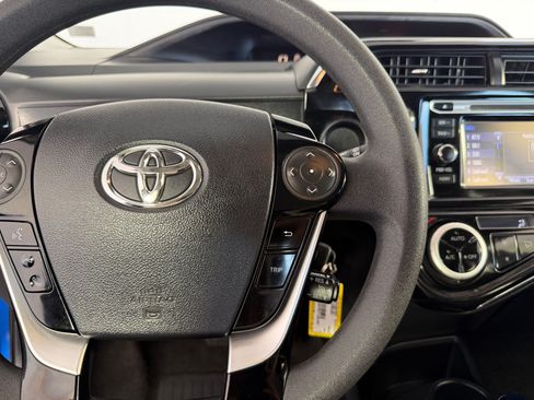 Used 2018 Toyota Prius C Two FWD image 14