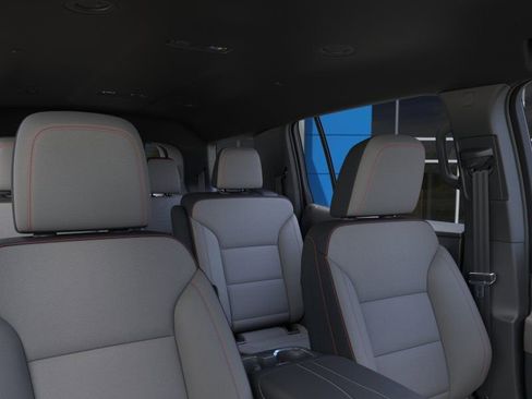 New 2026 Chevrolet Traverse LT FWD image 24