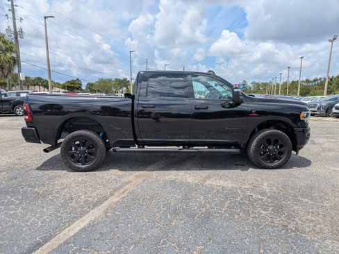 Used 2023 RAM 2500 Laramie AWD/4WD image 3