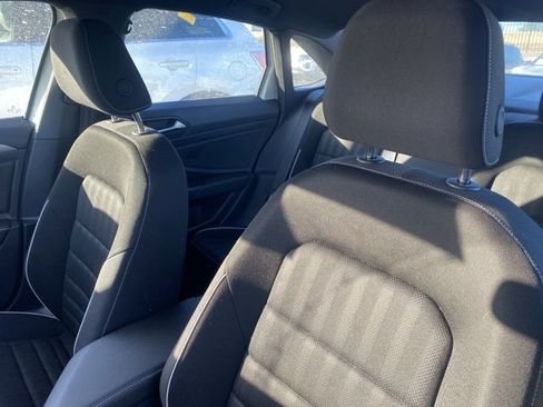 Certified 2024 Volkswagen Jetta Sport image 5