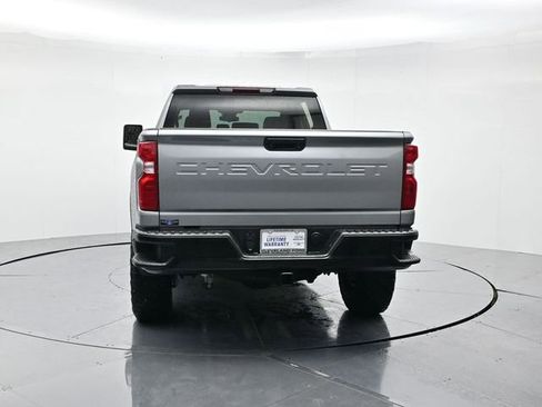 Used 2024 Chevrolet Silverado 2500 Custom w/ Z71 Off-Road Package image 8