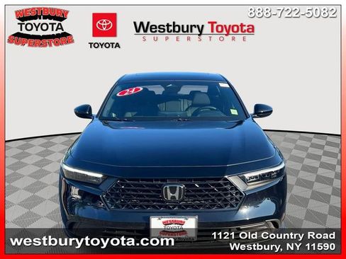 Used 2024 Honda Accord Sport image 3