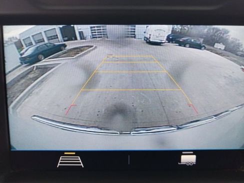 Used 2020 GMC Sierra 1500 Elevation w/ Elevation Value Package image 16