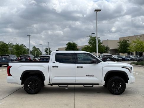 Used 2023 Toyota Tundra SR5 w/ SR5 Convenience Package image 6