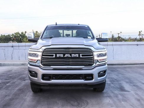 Used 2024 RAM 2500 Laramie AWD/4WD image 3